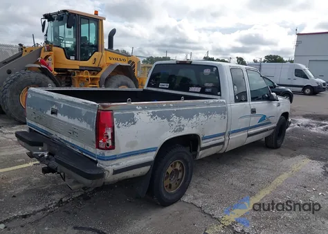 1997 Chevrolet C1500 Fleetside from USA, damaged, VIN 2GCEC19RXV1166543